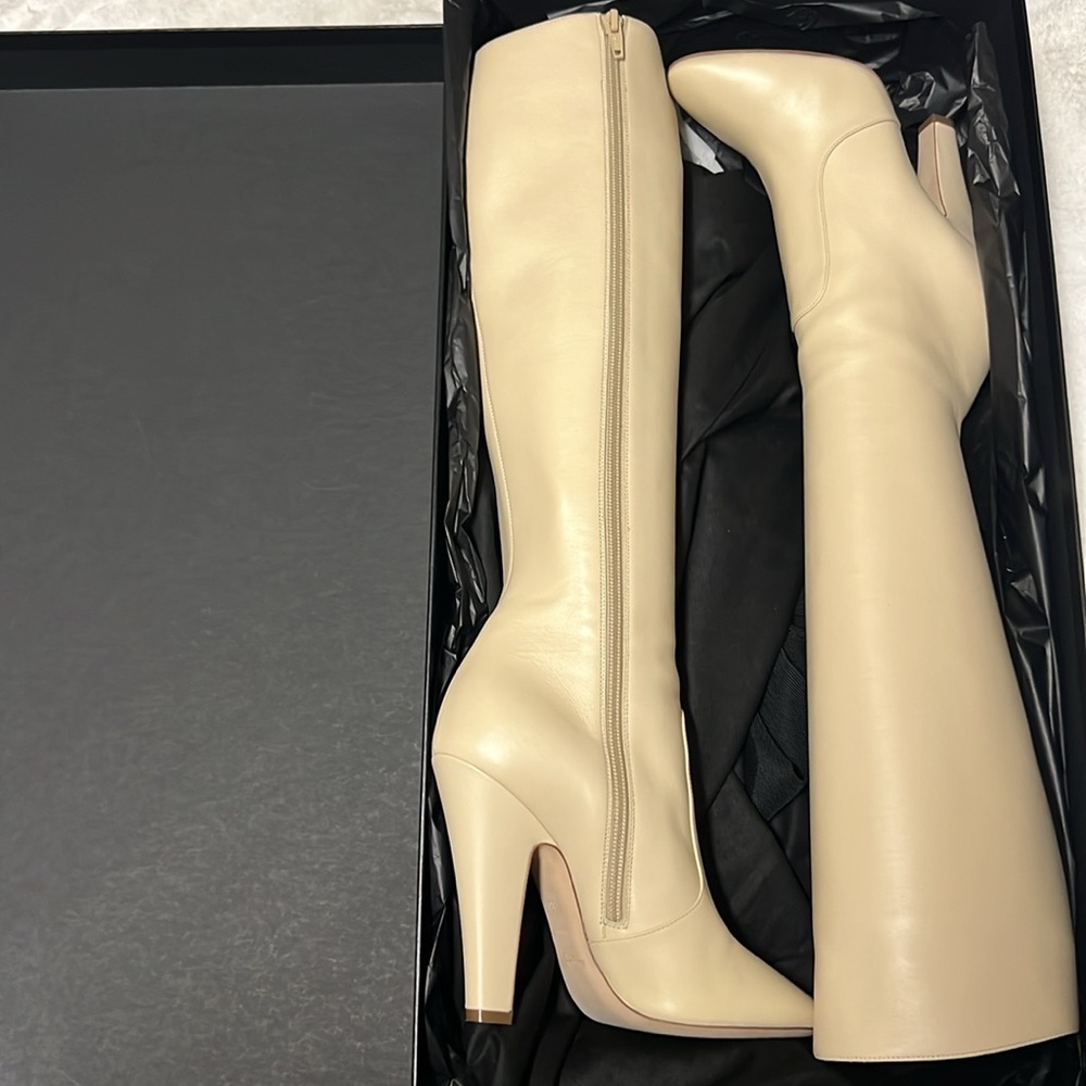 Saint Laurent Vitello Puma Real Beige Boots